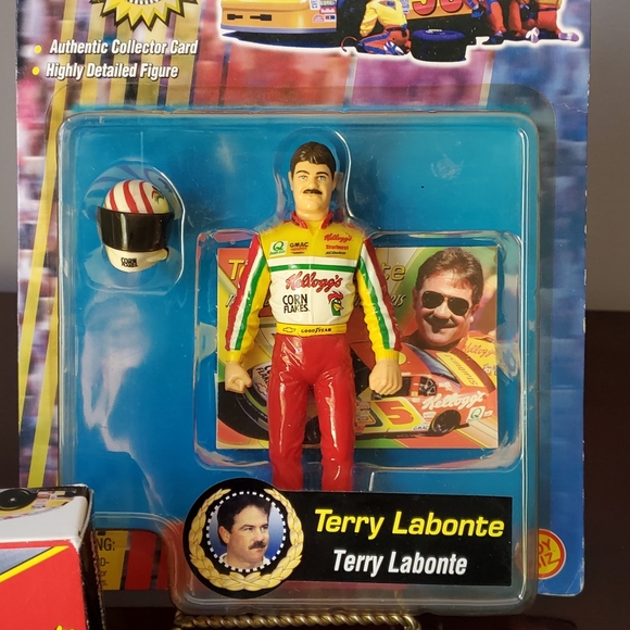 Terry LaBonte Figurine with 3 Die Cast Cars - Picture 2 of 3